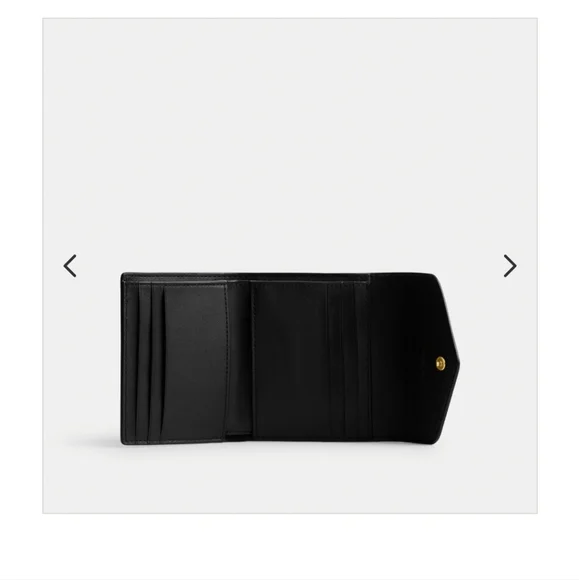 New coach Wyn Small Wallet sold out ! - Picture 2 of 4